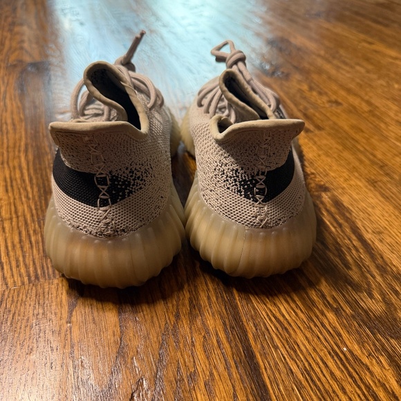 Yeezy Boost 350 - Picture 3 of 6